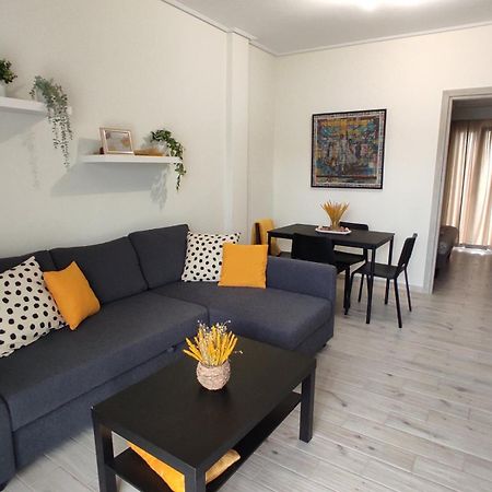 Kristy Apartamento Loútsa Exterior foto