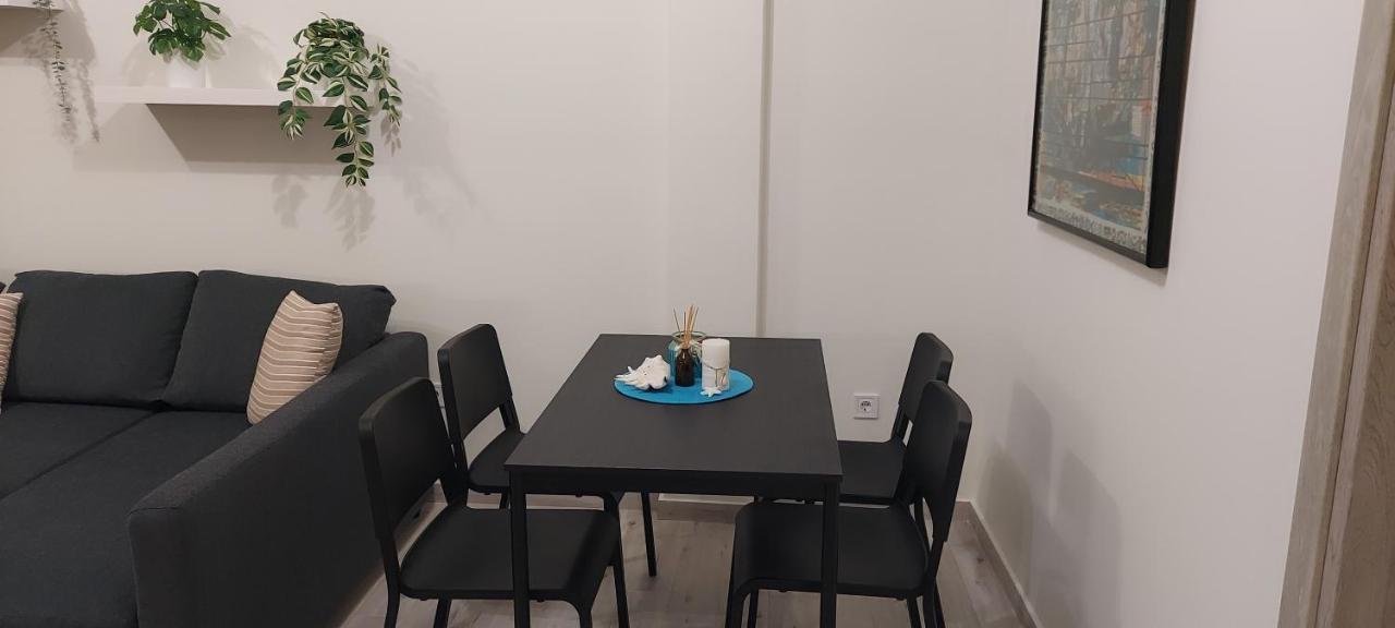 Kristy Apartamento Loútsa Exterior foto