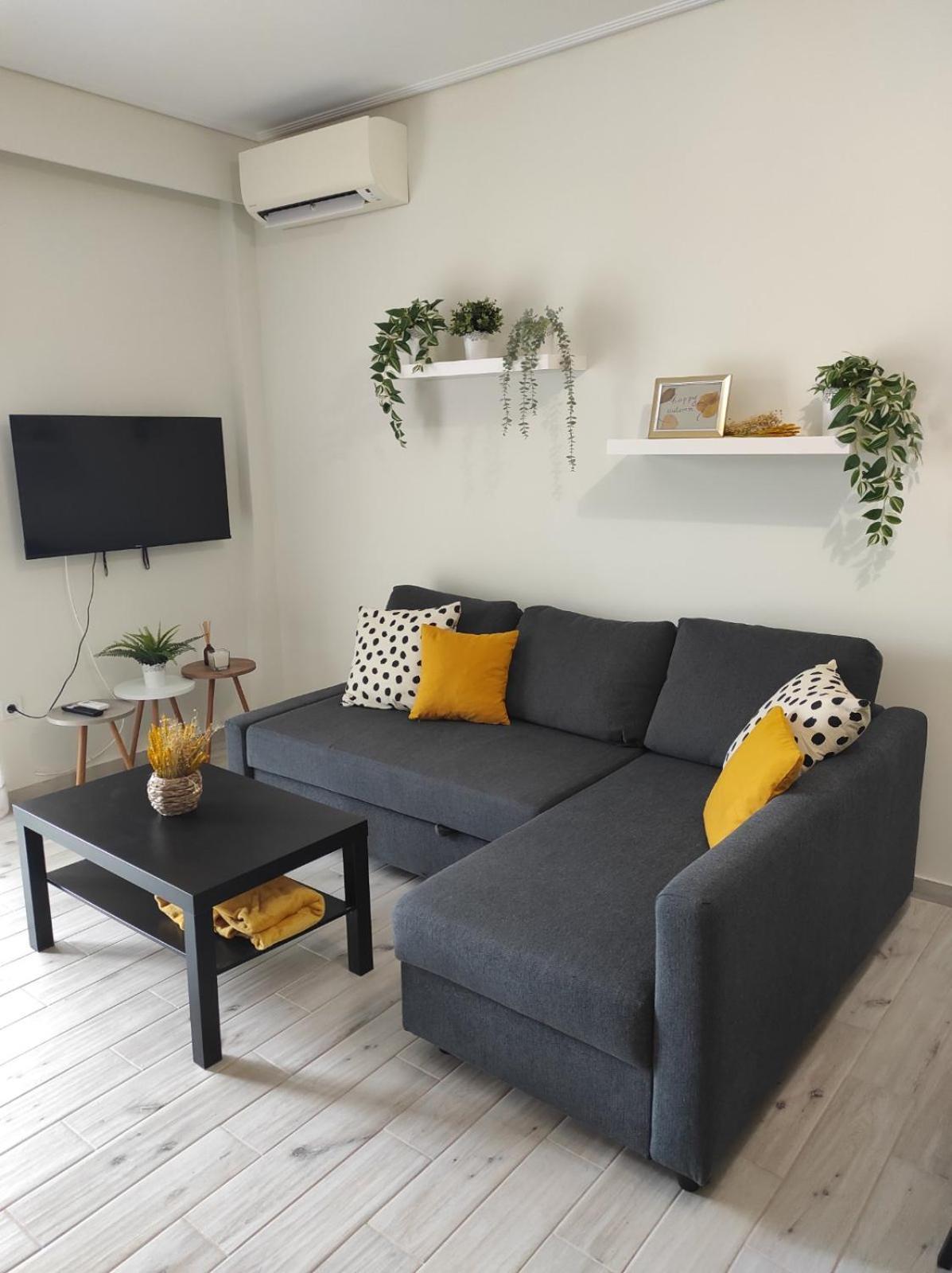 Kristy Apartamento Loútsa Exterior foto